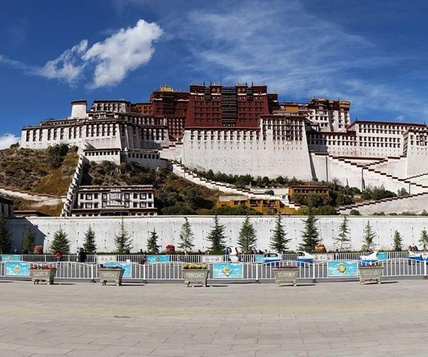 Nepal, Bhutan and Tibet Tour &ndash; 17 Days